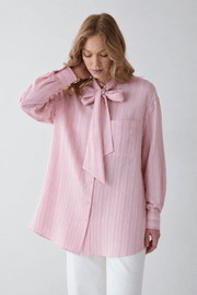 BAĞCIKLI CEPLİ GÖMLEK ÇİZGİLİ PEMBE | | Minal Design